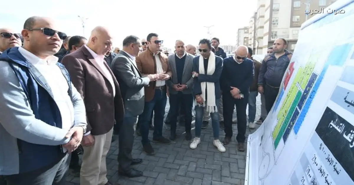 وزير الإسكان يستمع لمطالب الأهالي حاجزي قطع أراض بمدينة بدر خلال لقائه بهم