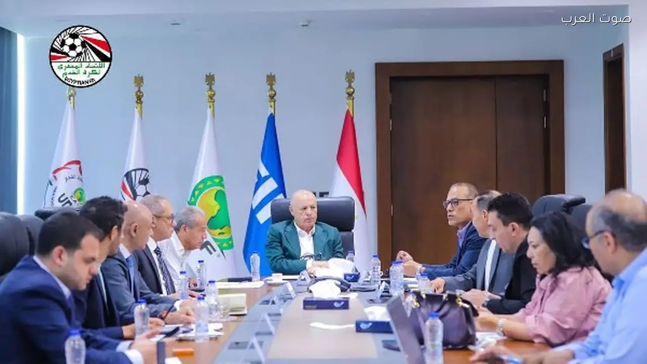 أشرف عبد العزيز يرفض كشف تفاصيل أزمته مع عمر هريدي