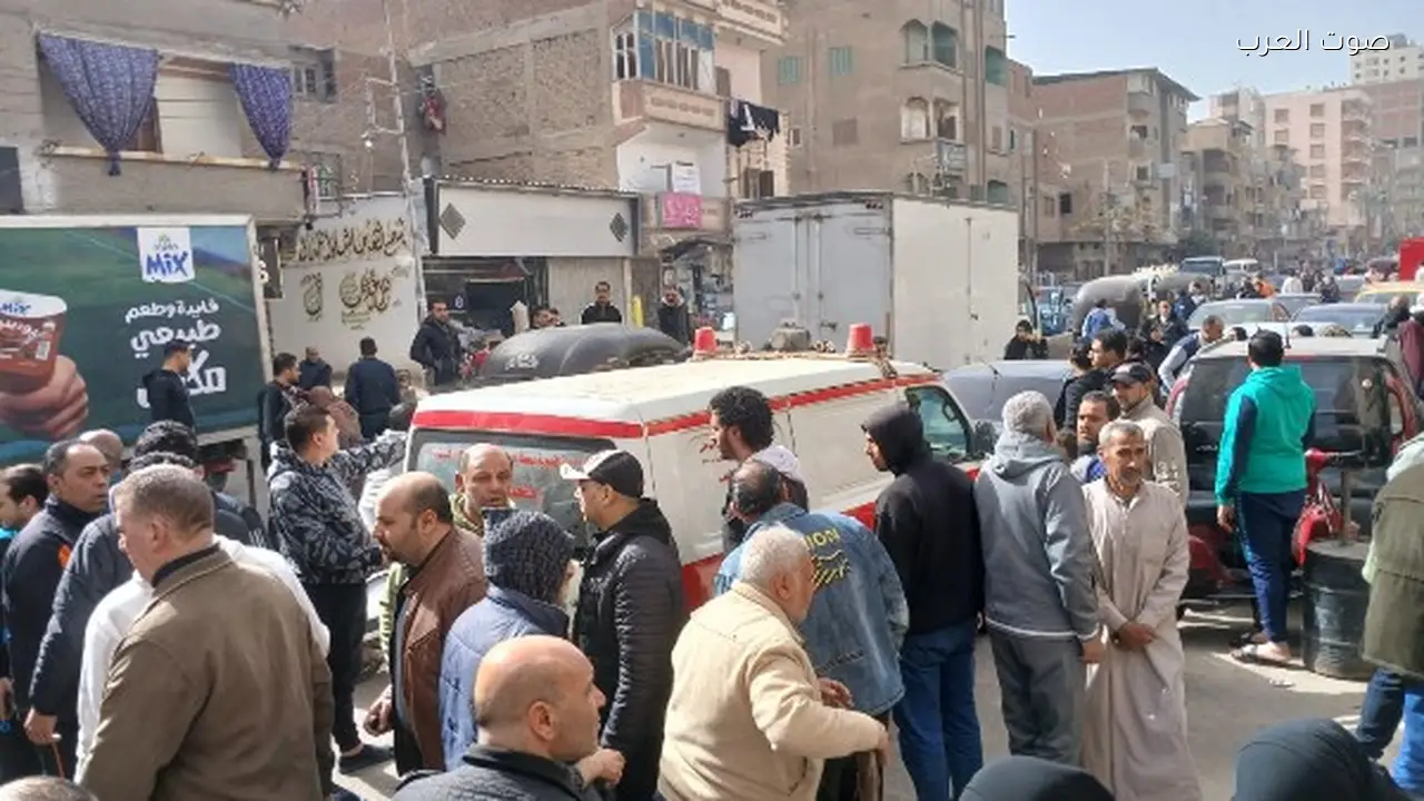 أهالي محلة أبوعلي يشيعون المطرب الشعبي طارق شحتة