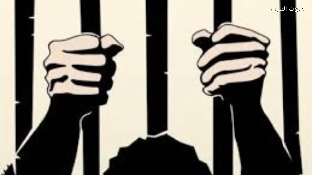 متهم يعترف بسرقة موقع وزارة العدل في وضح النهار