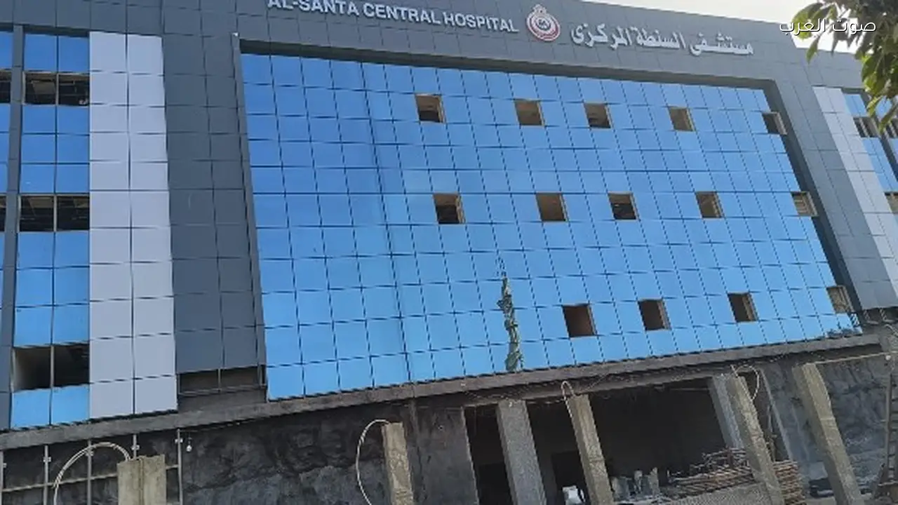 وزير الصحة يستعرض تقريرا عن 29 مشروعا صحيا في 10 محافظات