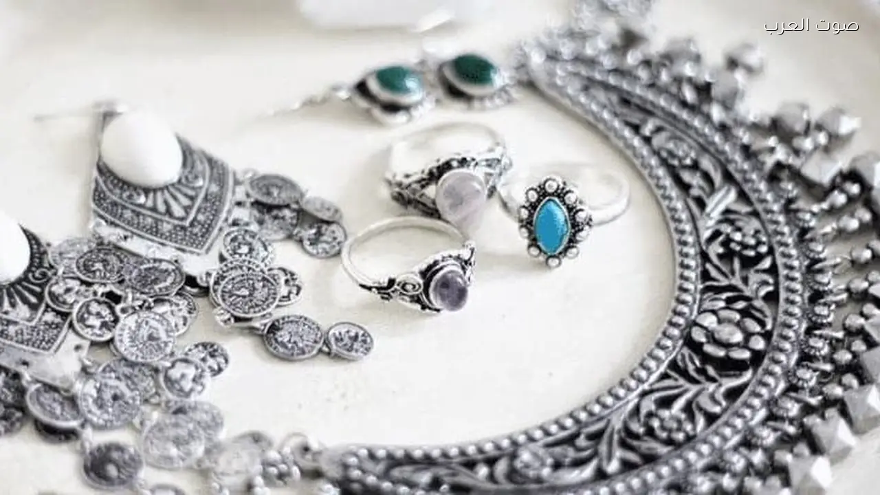 أسعار الفضة في مصر تنخفض رغم الارتفاع العالمي اليوم الخميس