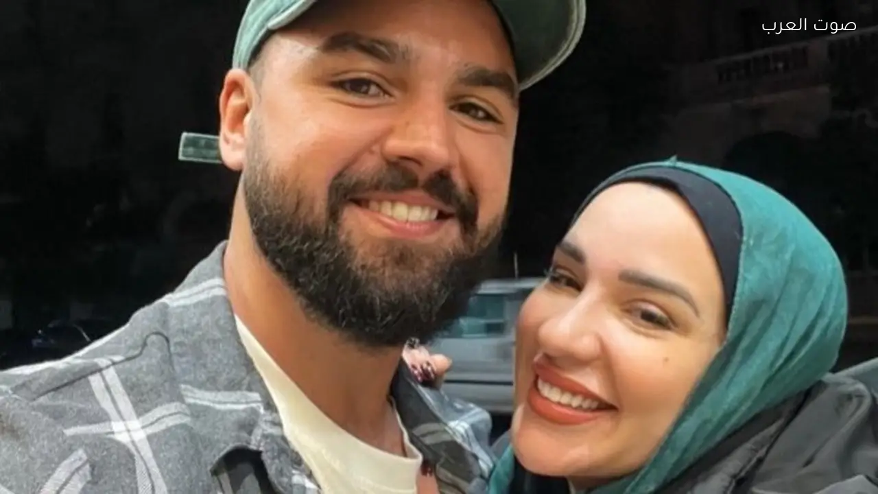 أسما شريف منير تتألق برفقة زوجها في إطلالة رومانسية