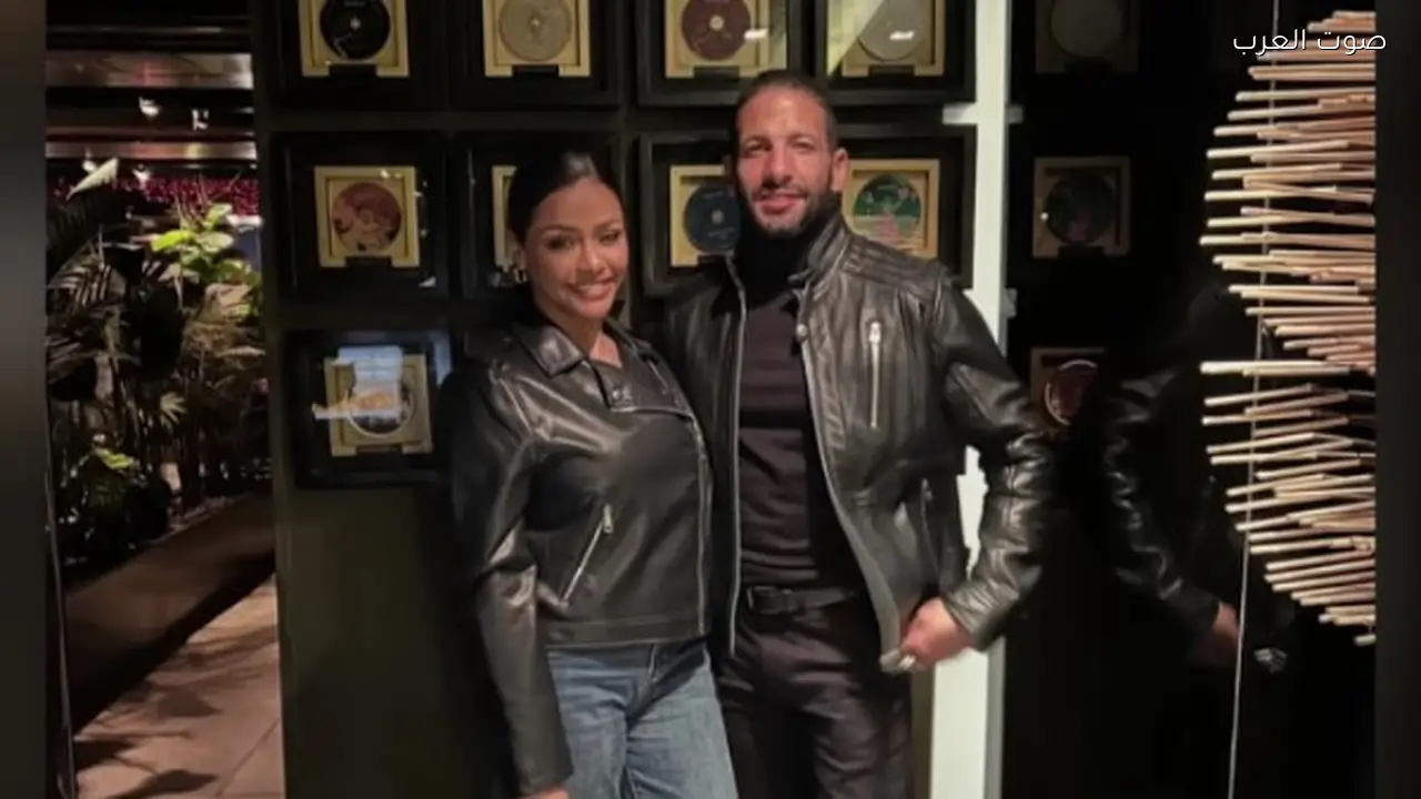 أسماء أبو اليزيد تتألق مع زوجها في أحدث ظهور