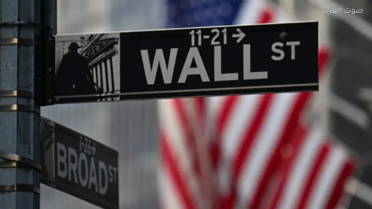 أسهم شركات البرمجيات الأمريكية تتراجع بسبب مخاوف الذكاء الاصطناعي