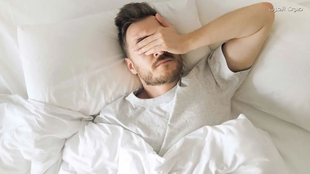 أعراض خفية تشير إلى نقص النوم والعصبية المفرطة