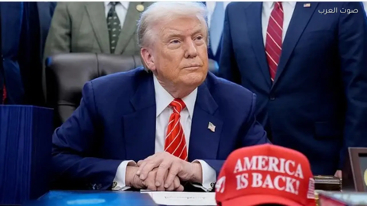 أمريكا تستعيد الأضواء بقبعة جديدة تحمل شعار ترامب