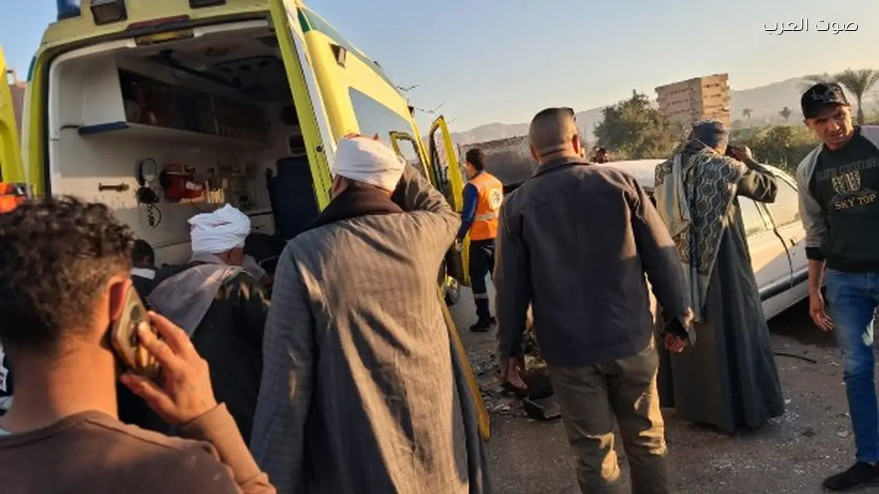 إصابة 4 في تصادم أمام قرية شنهور بقنا