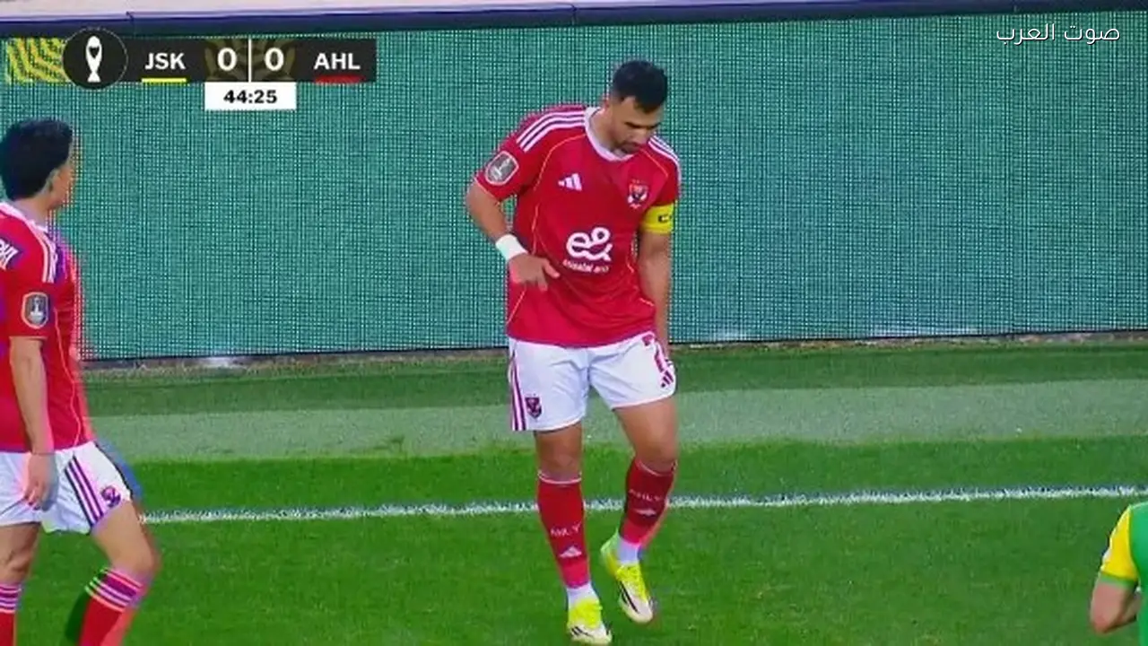 إصابة تريزيجيه تثير القلق في الأهلي حسب سيف زاهر