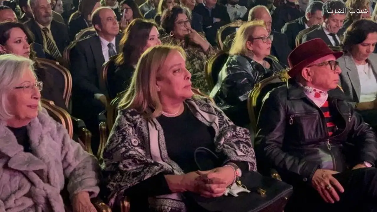 إلهام أبو الفتح تحضر احتفالية جوائز فاروق حسني