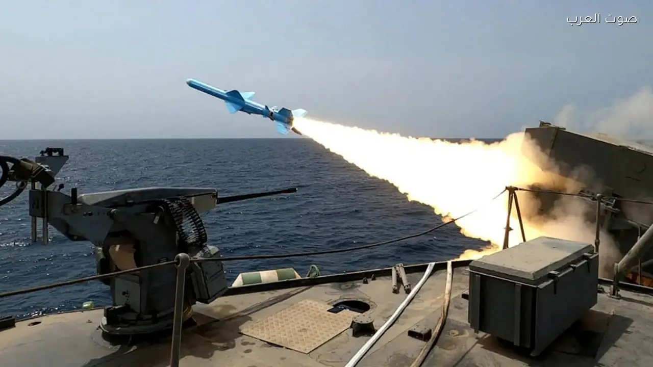 إيران تُصدر إشعارًا للملاحة الجوية عن إطلاق صواريخ في الجنوب