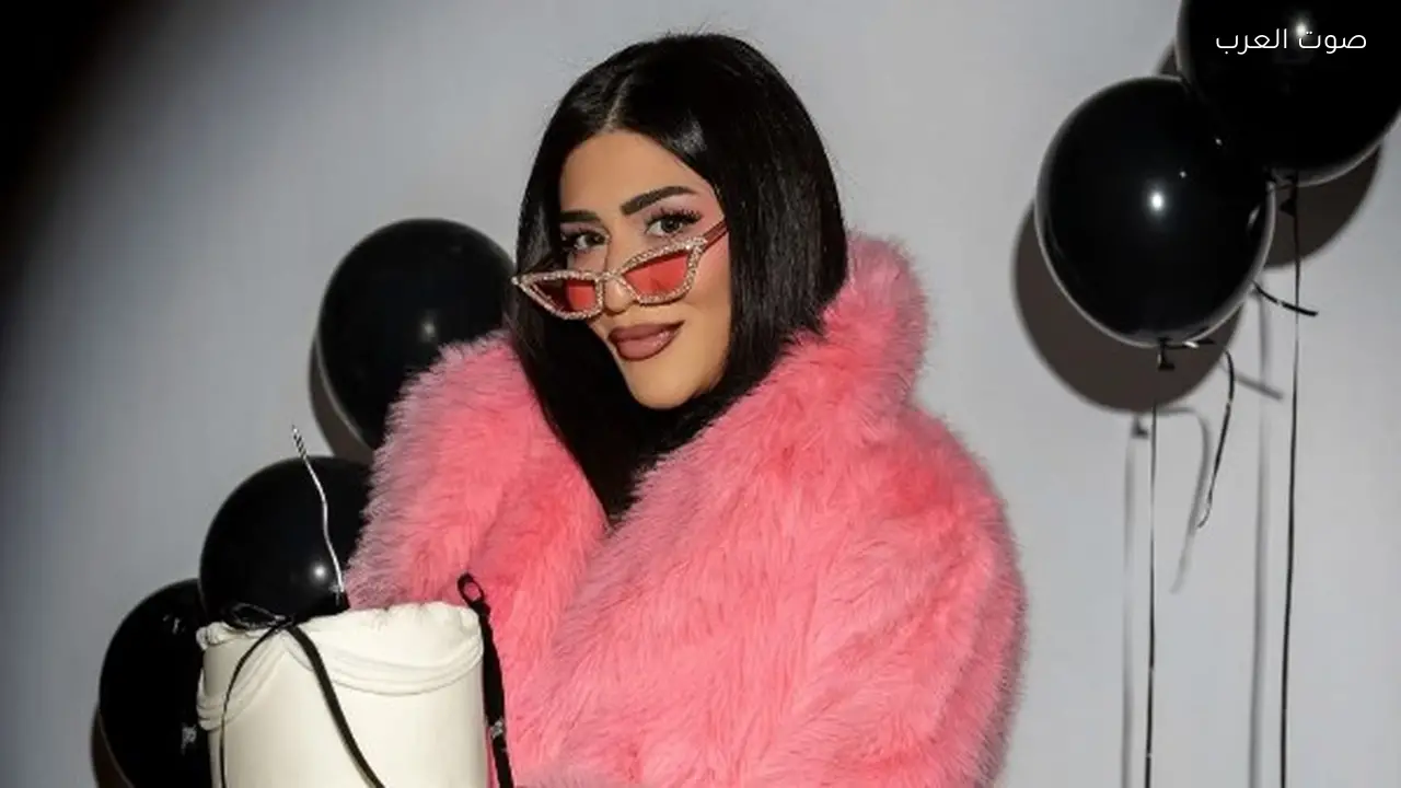 ابنة صلاح عبدالله تحتفل بعيد ميلادها بأناقة لافتة في جلسة تصوير