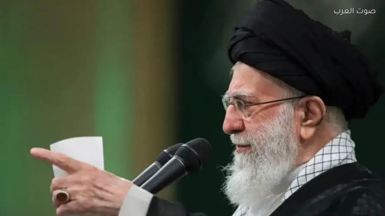 احتجاجات طلابية في طهران ضد خامنئي بجامعتي أمير كبير وشريف