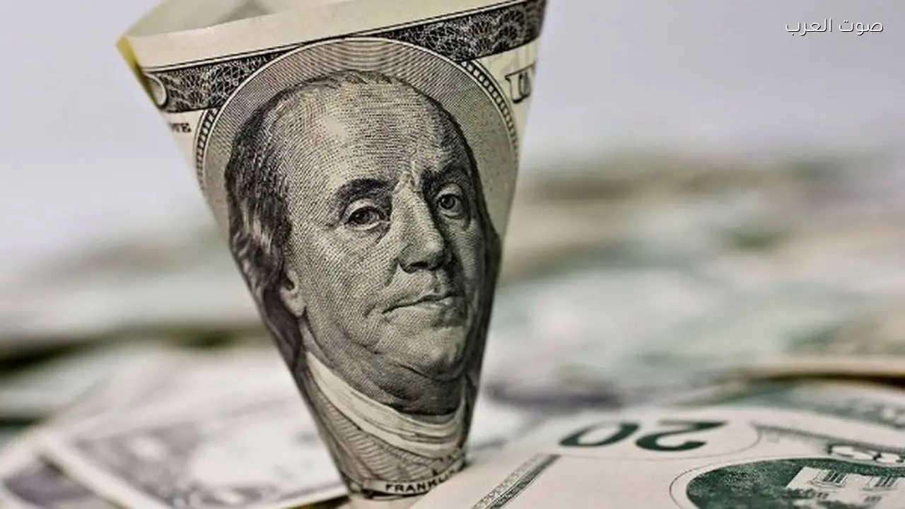 ارتفاع أسعار الدولار أمام الجنيه بشكل رسمي