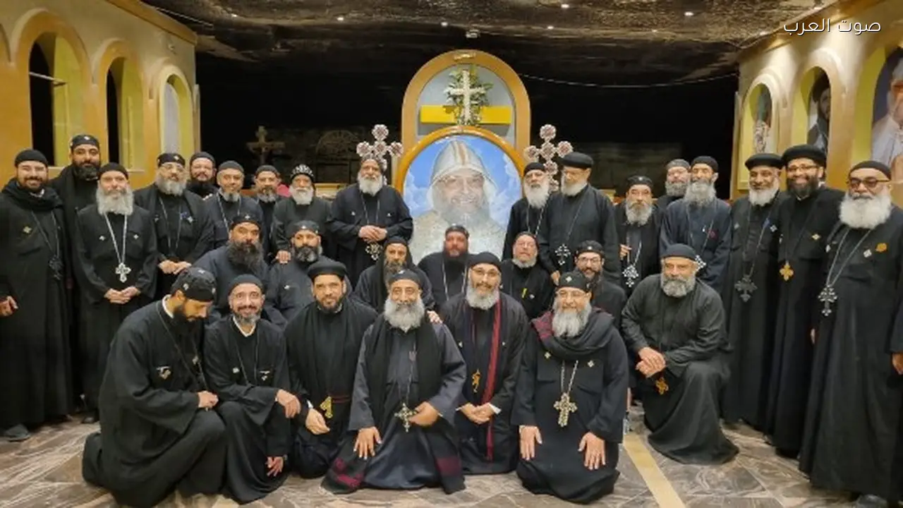 الأنبا ميخائيل وكهنة حلوان يزورون دير درنكة بأسيوط