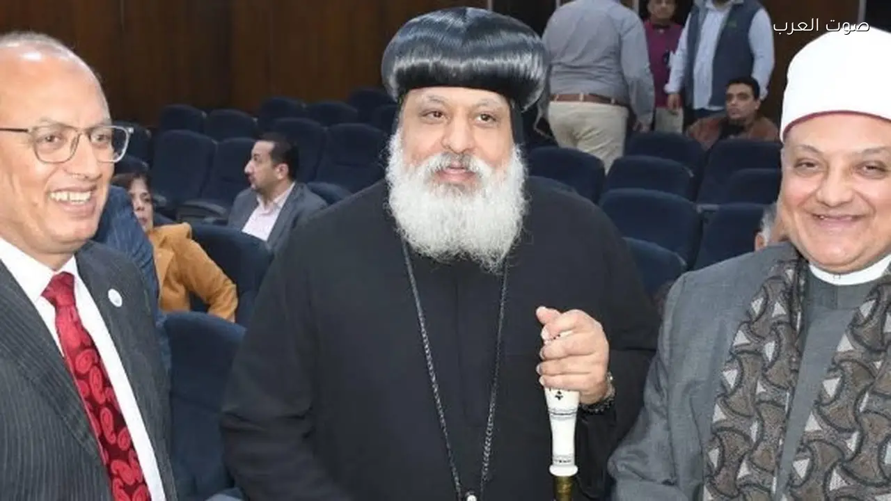 الأنبا ميخائيل يؤكد دعم الكنيسة للبحث العلمي في جامعة حلوان