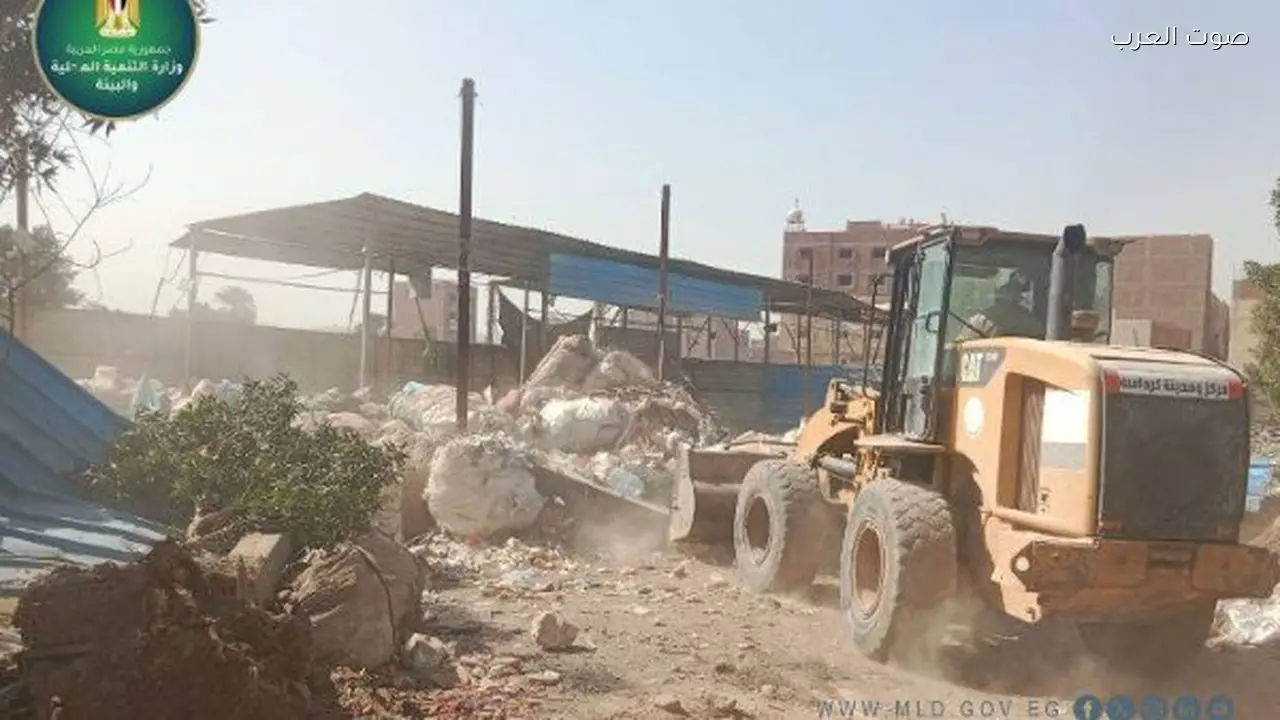 البيئة تتصدى لحرق المخلفات العشوائي في الجيزة استجابة لشكاوى المواطنين