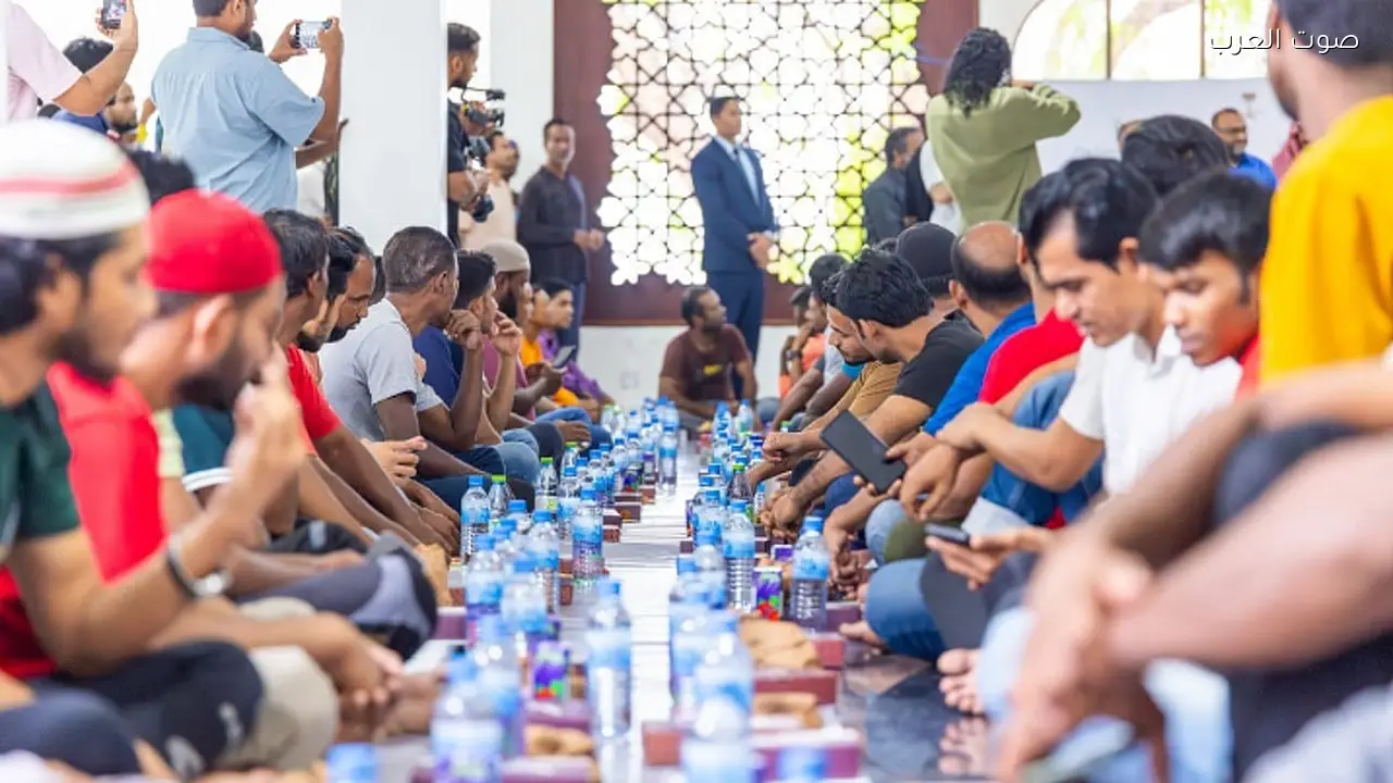 «الشؤون الإسلامية» تقيم إفطاراً للصائمين في المالديف