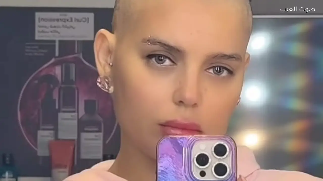 الفنانة هبة السيسي تظهر مجددًا بعد جلسة العلاج الكيميائي