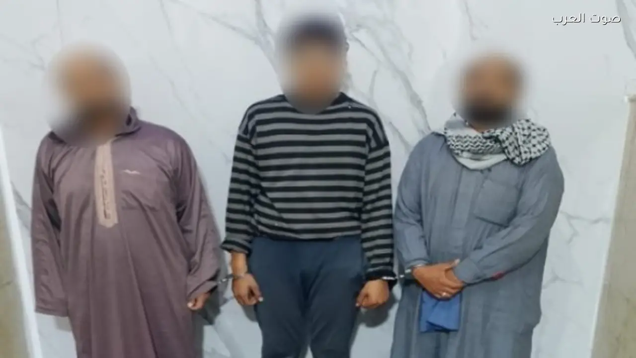 القبض على المتهمين بالاعتداء على صاحب محل في البحيرة