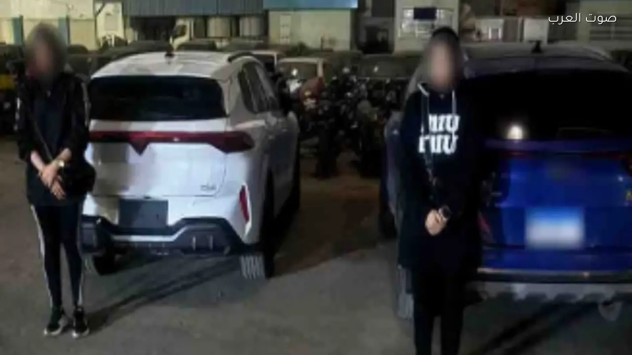 القبض على فتاتين في بورسعيد سمحتا للأطفال بالجلوس على نوافذ السيارات