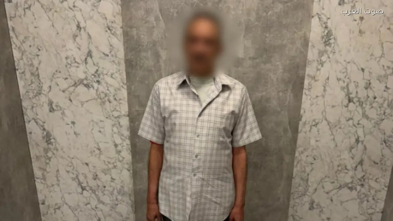 القبض على لص تحطيم زجاج سيارة وسرقة محتوياتها في مدينة نصر