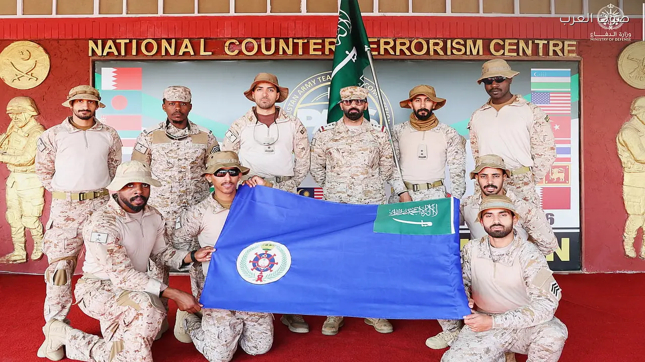 القوات البرية السعودية تحصد ذهبية مسابقة «روح الفريق» في باكستان