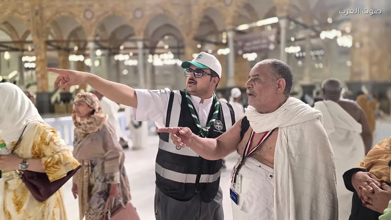 الكشافة تواصل جهودها التطوعية في المسجد الحرام