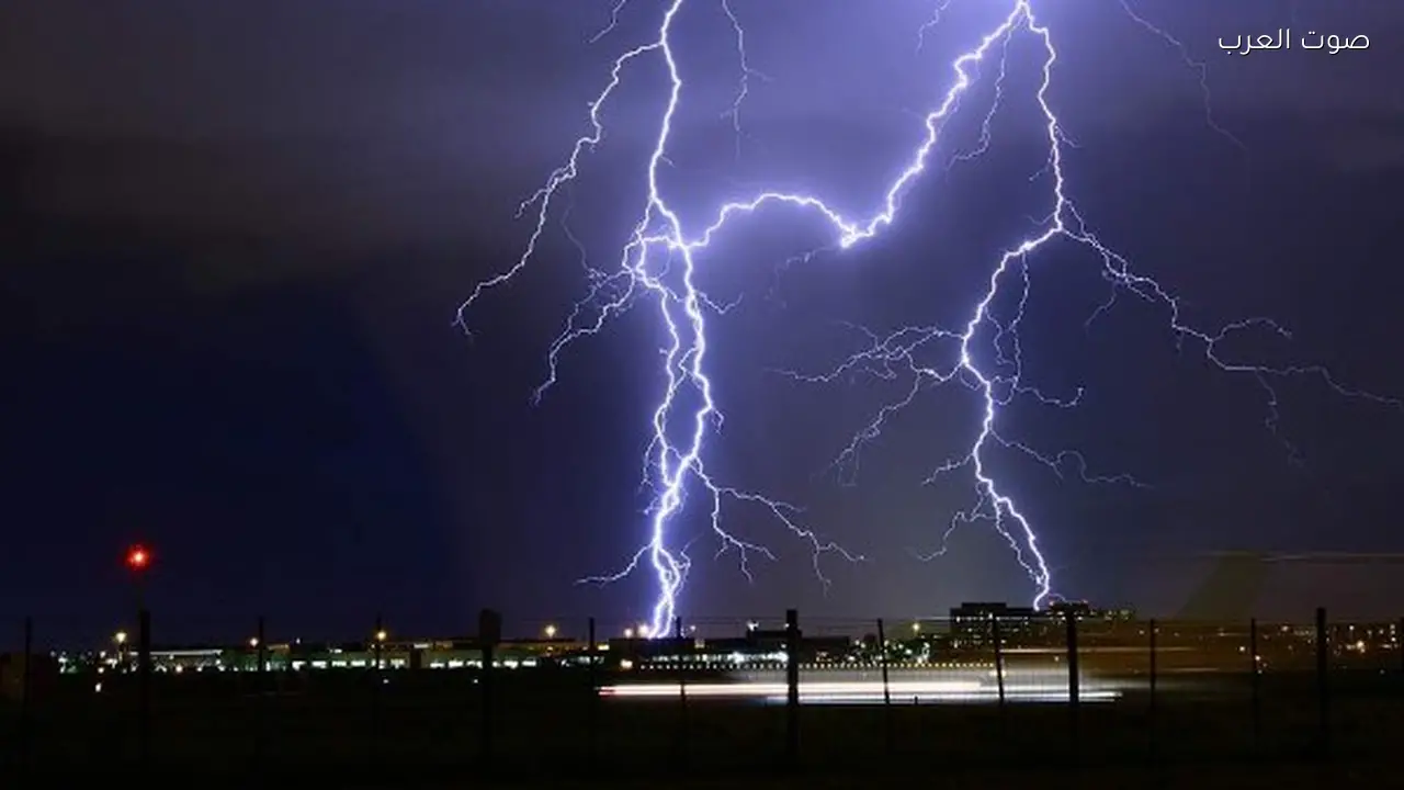 اليونان ترفع حالة التأهب لمواجهة عواصف شديدة