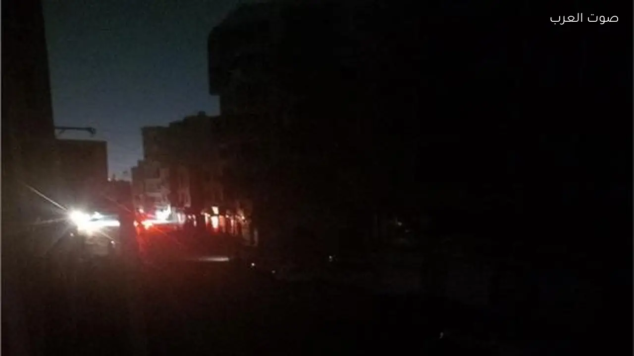 انقطاع كهرباء شامل بعد انفجار قوي في بندر عباس الإيرانية