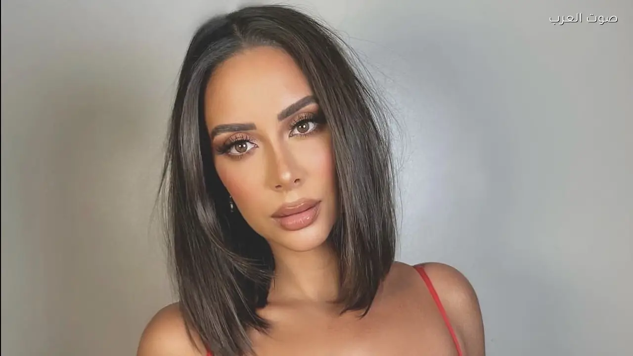 بسنت شوقي تتألق بفستان وردي وسعره يتجاوز 2000 جنيه