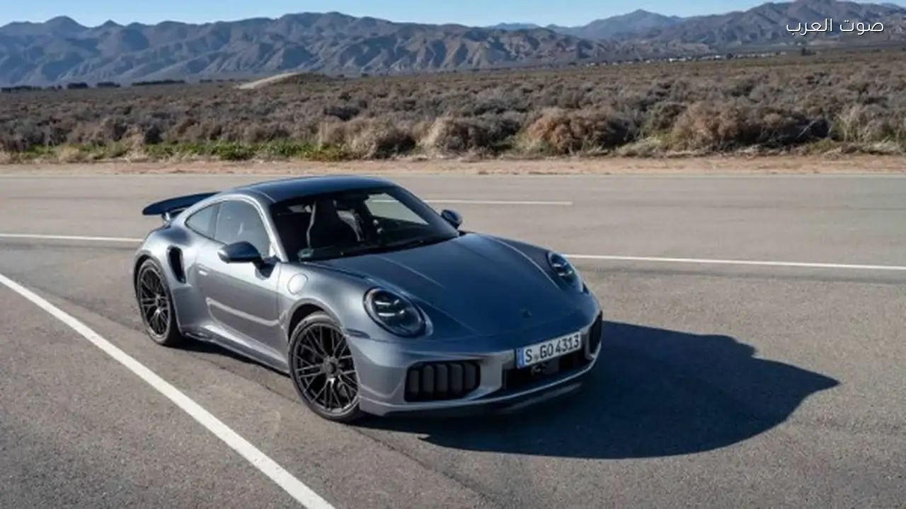 بورشه تكشف عن 911 توربو إس 2026 الهجين مع صور جديدة
