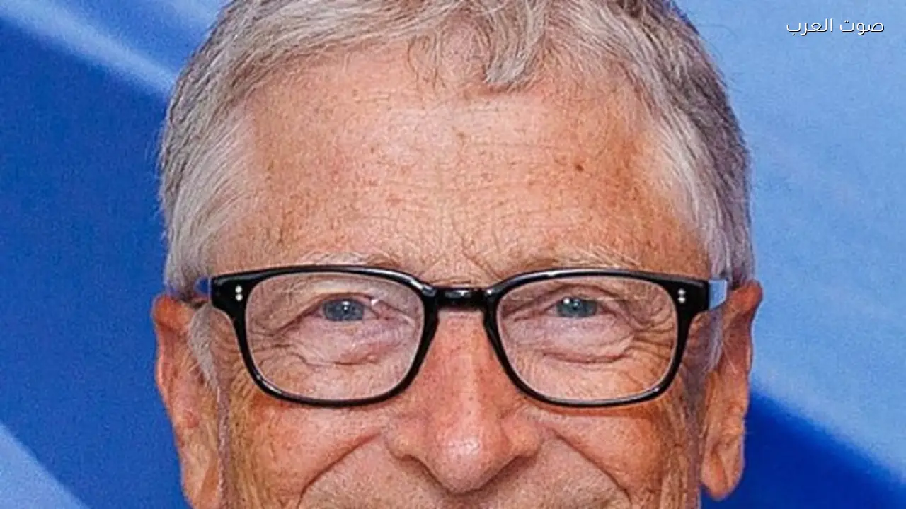 بيل جيتس يتراجع عن كلمته في قمة الذكاء الاصطناعي