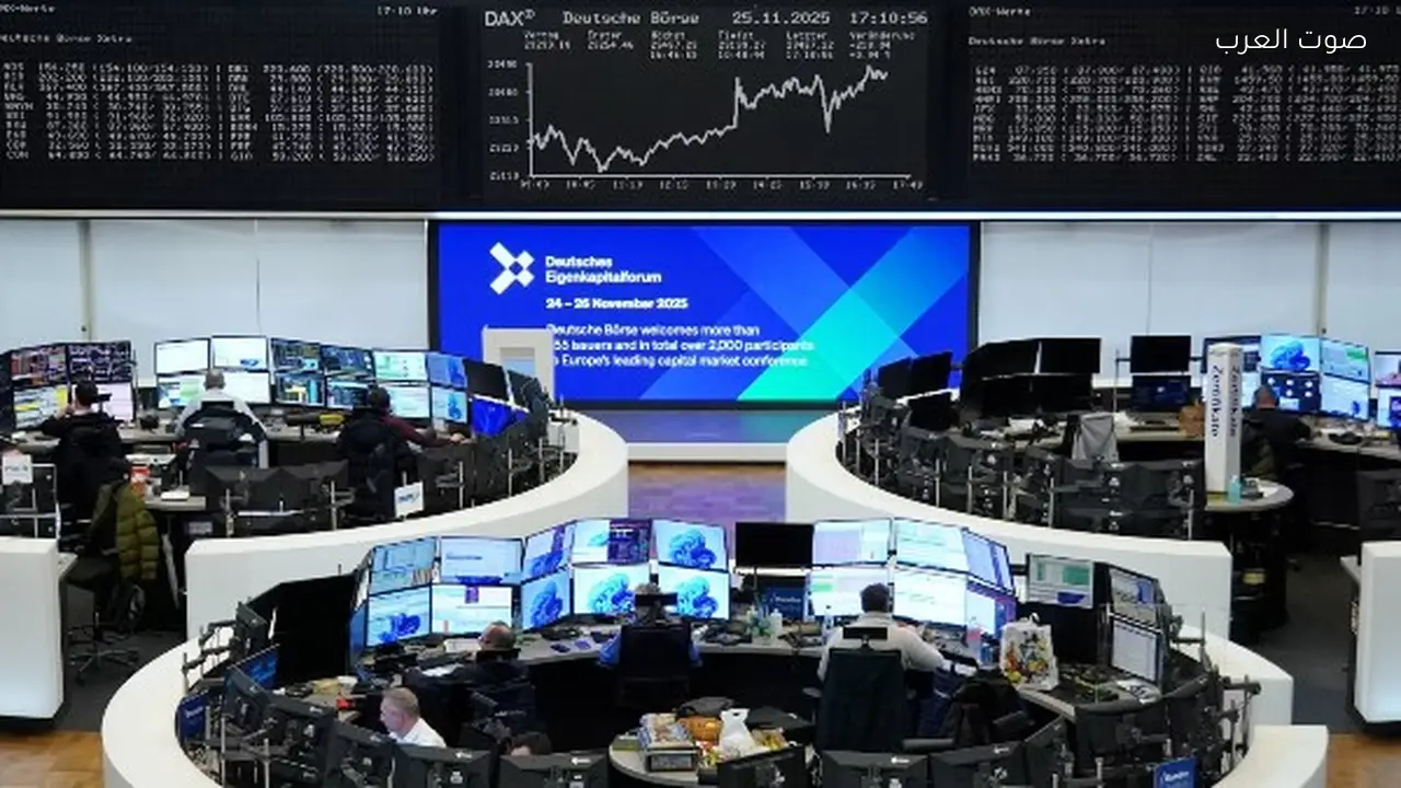 تباين الأسهم الأوروبية مع صدور نتائج الشركات وبيانات سوق العمل البريطاني