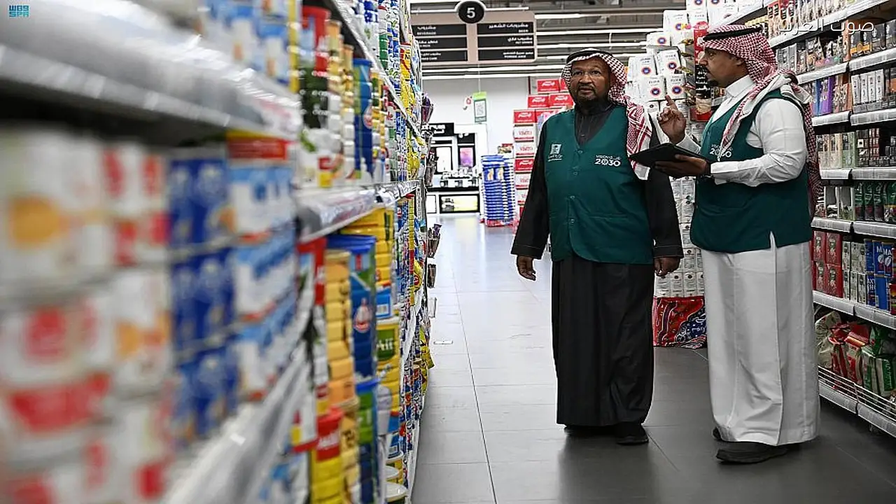 تجارة حائل تعزز الجولات الرقابية على الأسواق لضمان توفر السلع