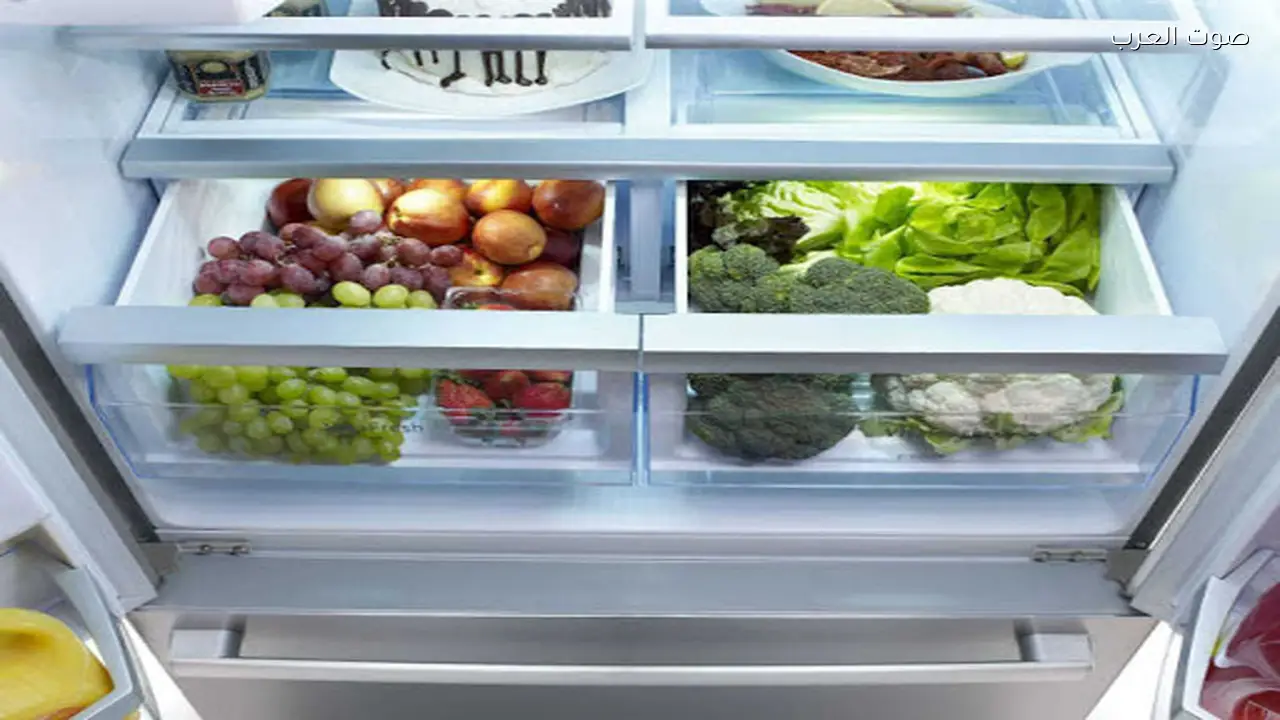 تحذير من تخزين الخضار والفواكه معًا في درج واحد