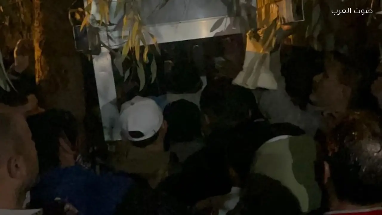 تشييع جنازة سيدة وابنها بعد العثور عليهما مقتولين في كفر الشيخ