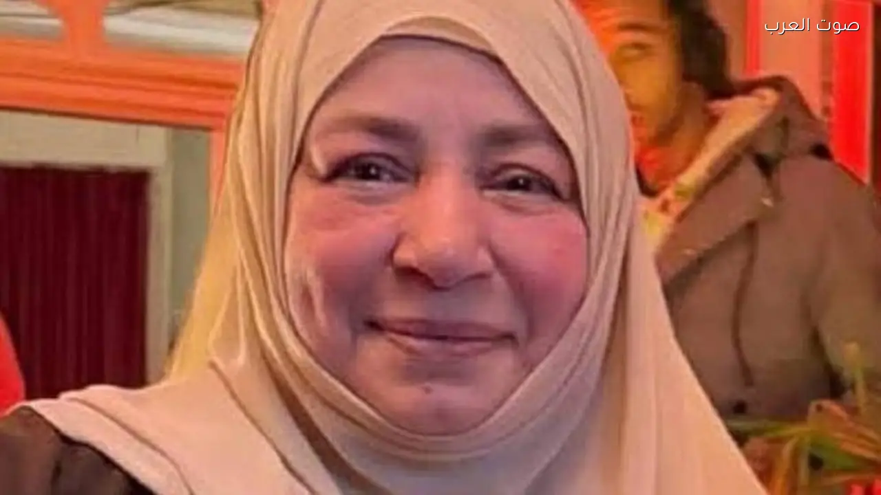 تورم اليد اليسرى لعبلة كامل أسباب مرضها الغامض