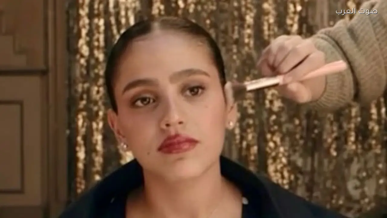 جنا دياب تبرز في أول حملة إعلانية بأغنية “معاك بغني”