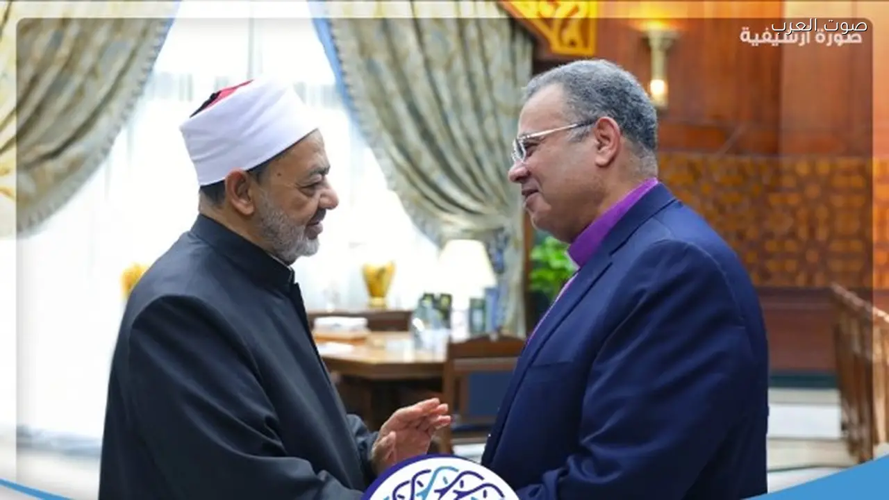 رئيس الطائفة الإنجيلية يتصل لطمأنة صحة شيخ الأزهر