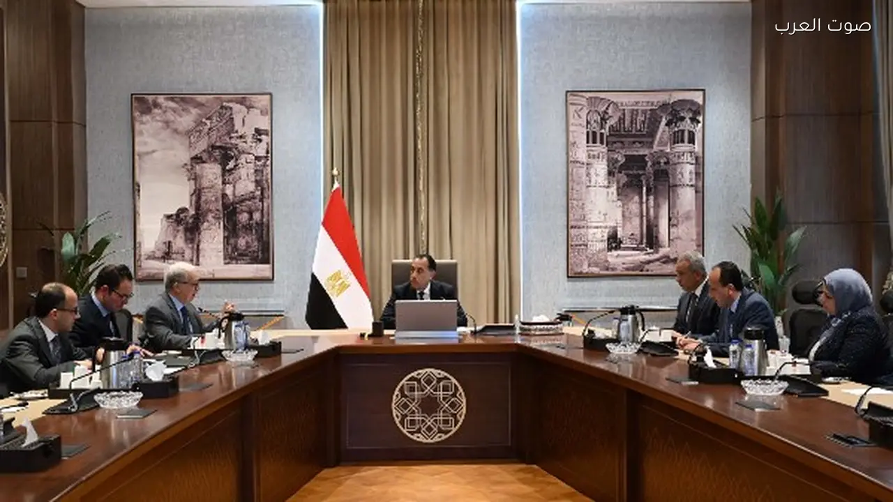 رئيس الوزراء يتابع تطوير الهيئات الاقتصادية والشركات الحكومية