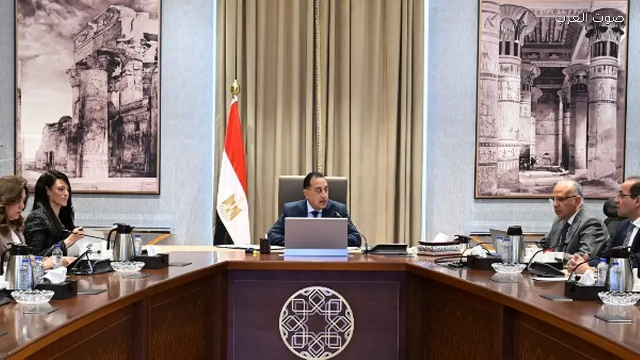 رئيس الوزراء يتابع تنفيذ مشروعات حماية الشواطئ