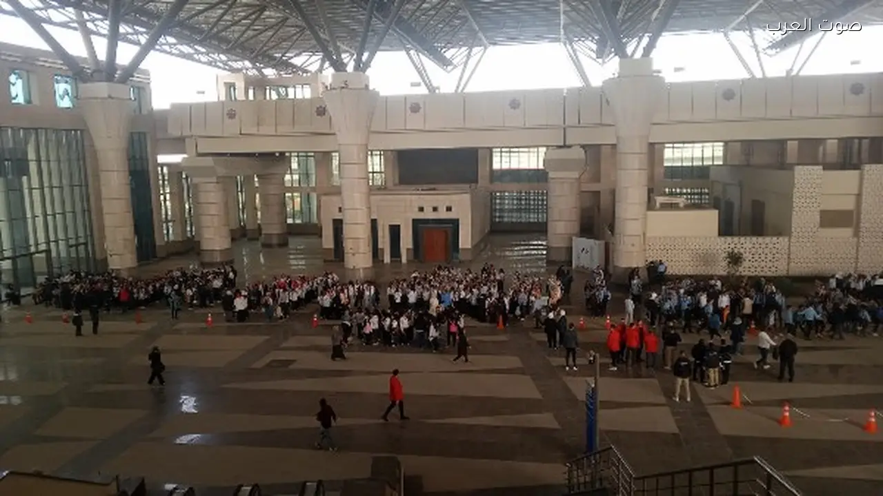 رحلات قطار كهربائي مخفضة لنقل 3000 شاب إلى المدينة الرياضية بالعاصمة الجديدة