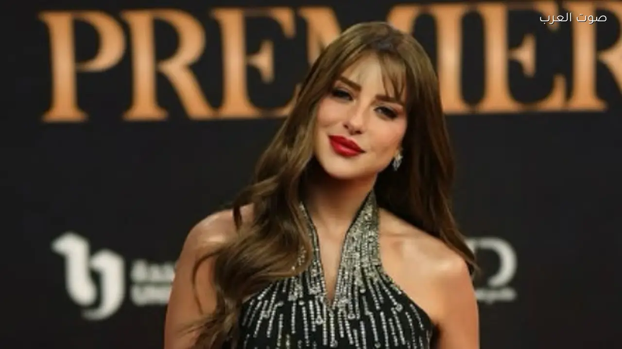 ريم مصطفى تتألق في إطلالتها الجديدة