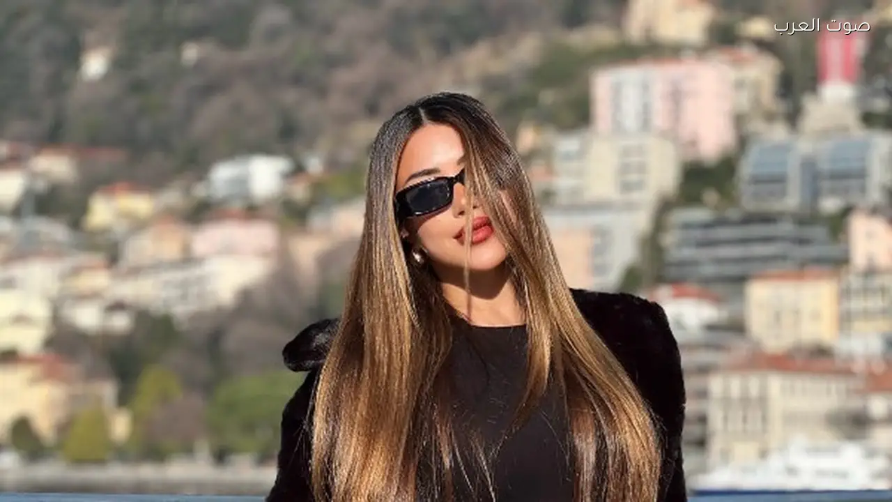 سارة سلامة تثير الجدل بإطلالة جريئة في كومو الإيطالية