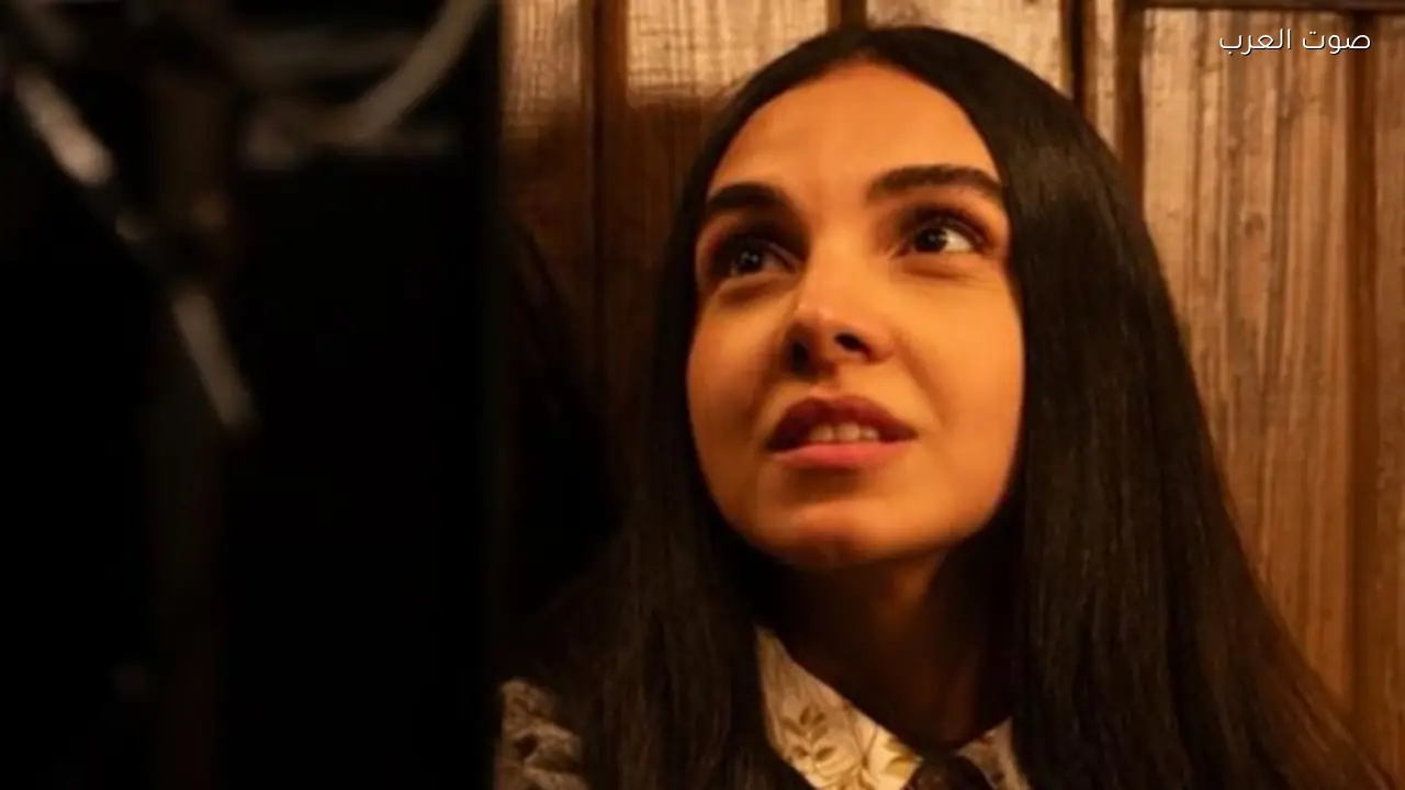 سلمى أبو ضيف تجسد شخصية مدرسة في مسلسل “عرض وطلب”