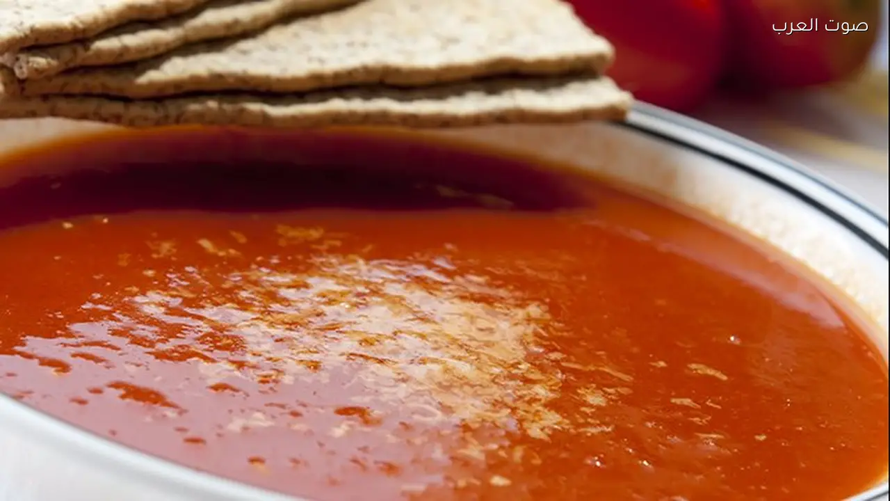 شوربة الطماطم بالكريمة: طريقة تحضير سهلة وسريعة