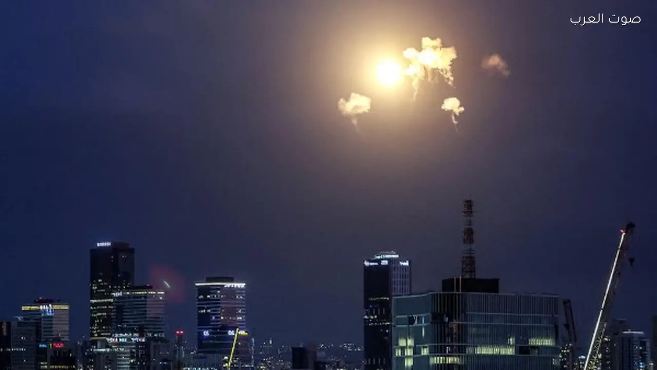 صفارات الإنذار تُطلق في القدس والضفة الغربية بعد صواريخ إيرانية