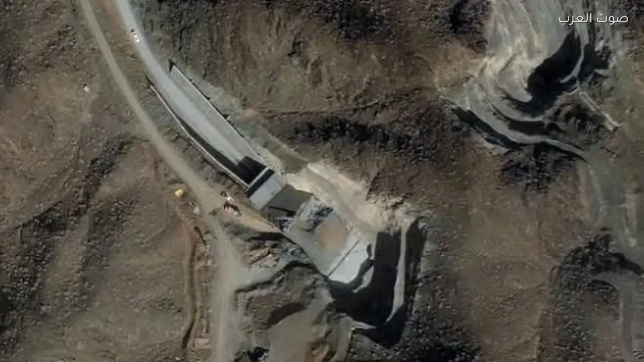 صور فضائية تكشف دفن أنفاق وصواريخ إيرانية وسط توتر مع واشنطن وتل أبيب