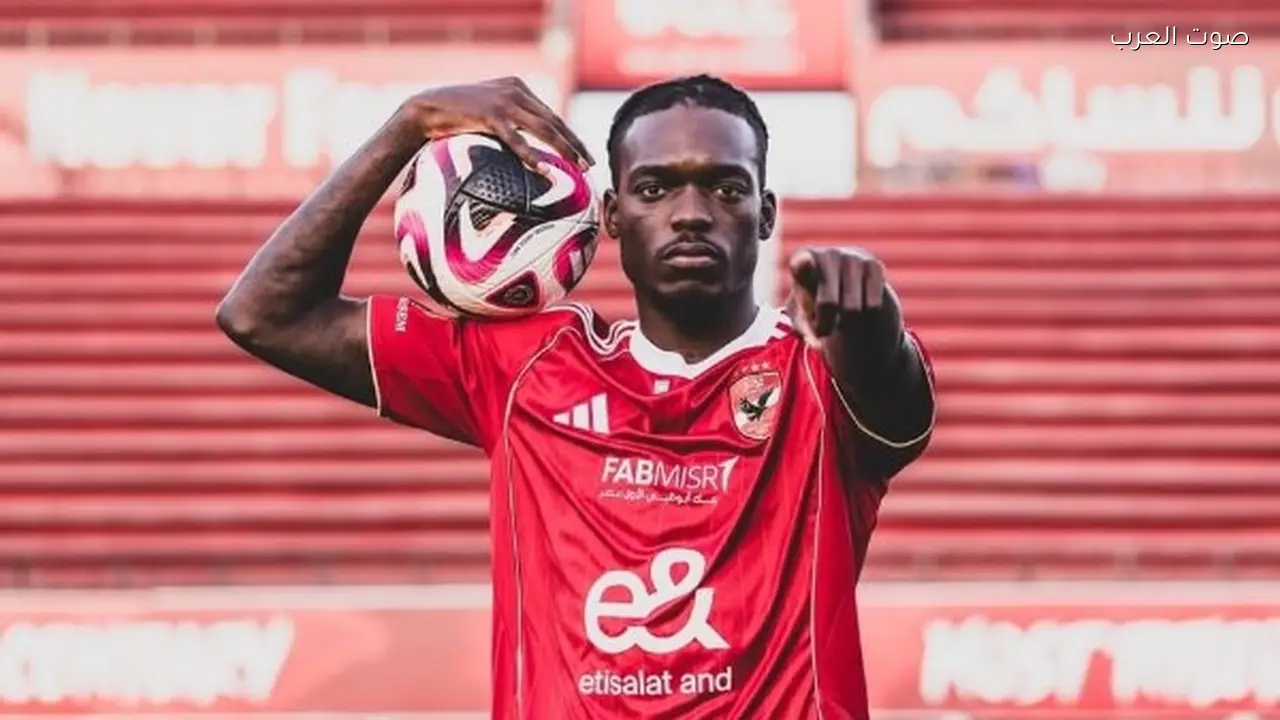 طارق السيد يستبعد نجم الأهلي ويثير غضب الجماهير